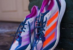 最新跑鞋爆料视频播放大全